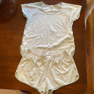 Lake Pajamas short set green size small - like new